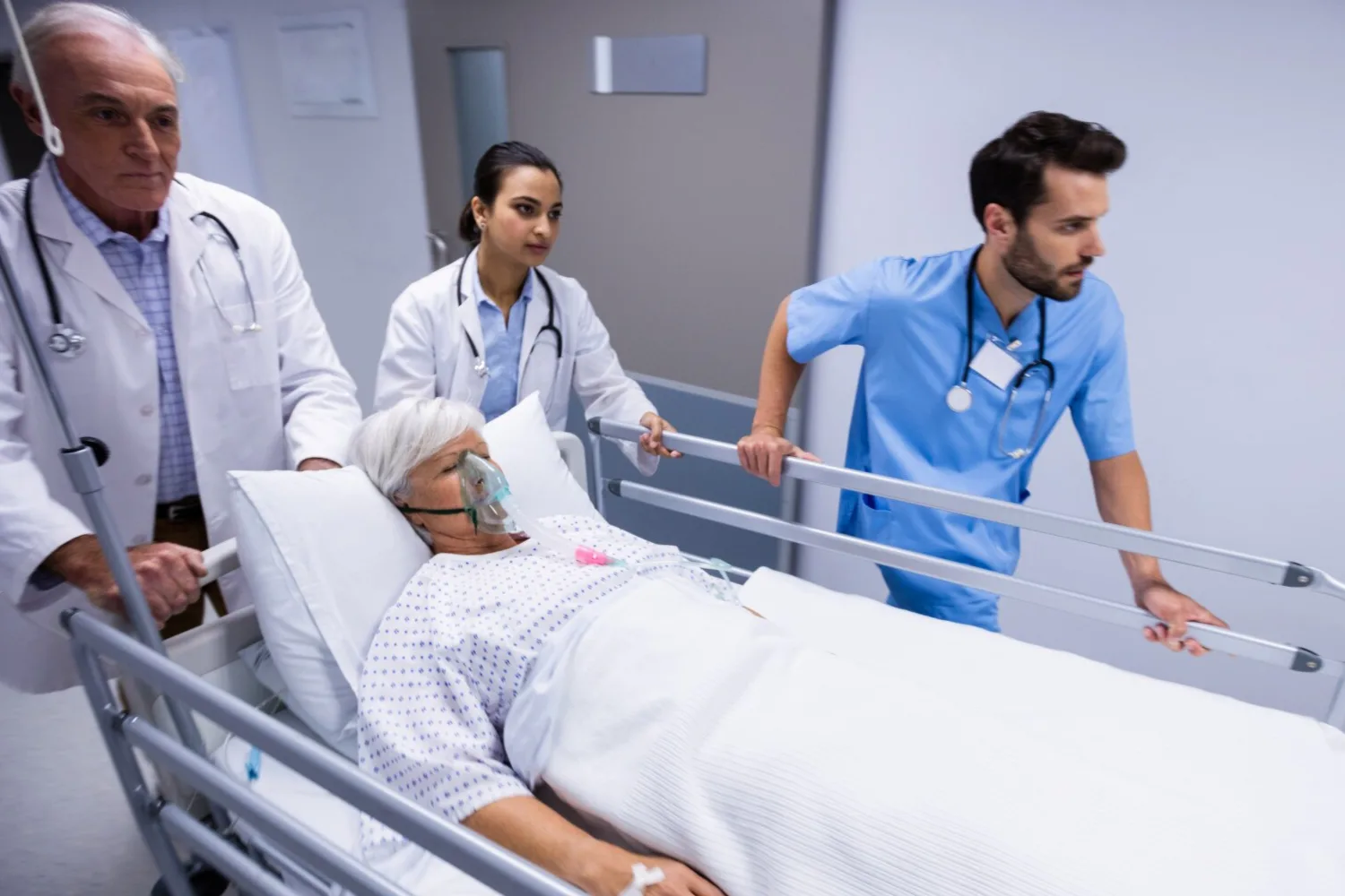 Emergency medicine doctors working
